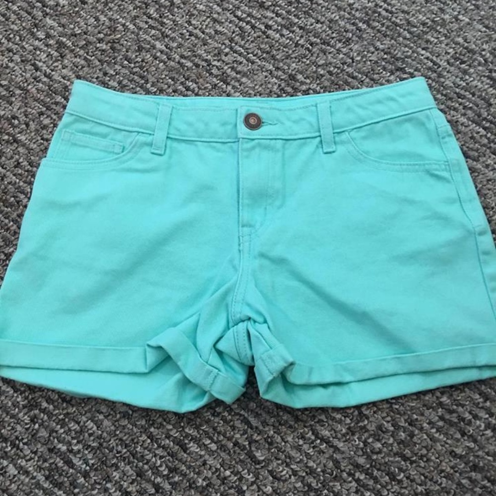 EUC-Cherokee mint jean shorts-XL
